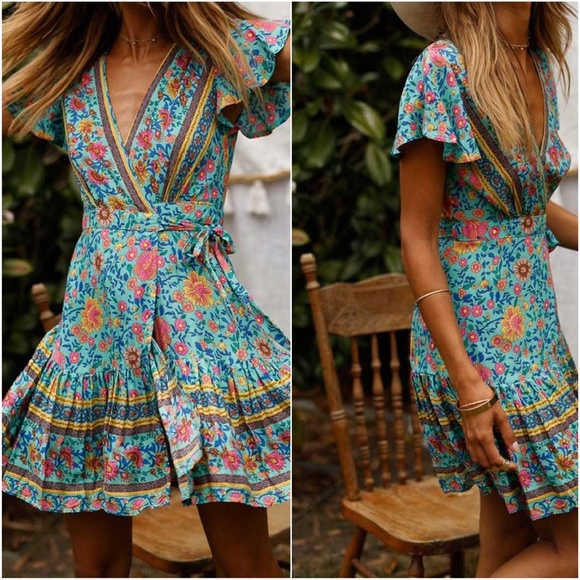 Bohemian Mint Green Floral Print Butterfly Sleeve Wrap Dress - Picture 7 of 11